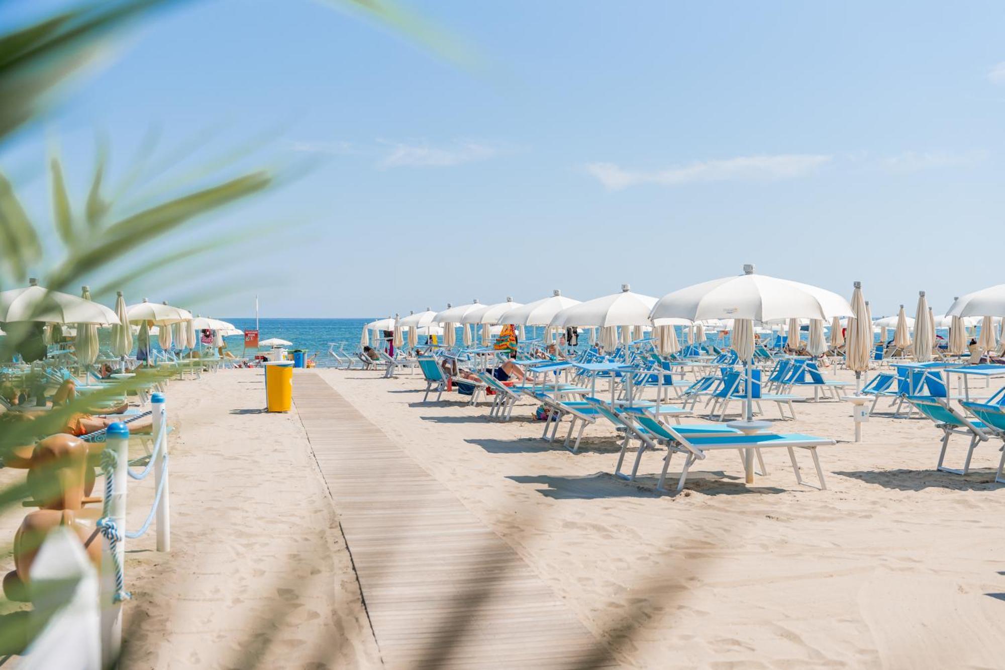 Club Del Sole Riccione Easy Camping Village Eksteriør billede
