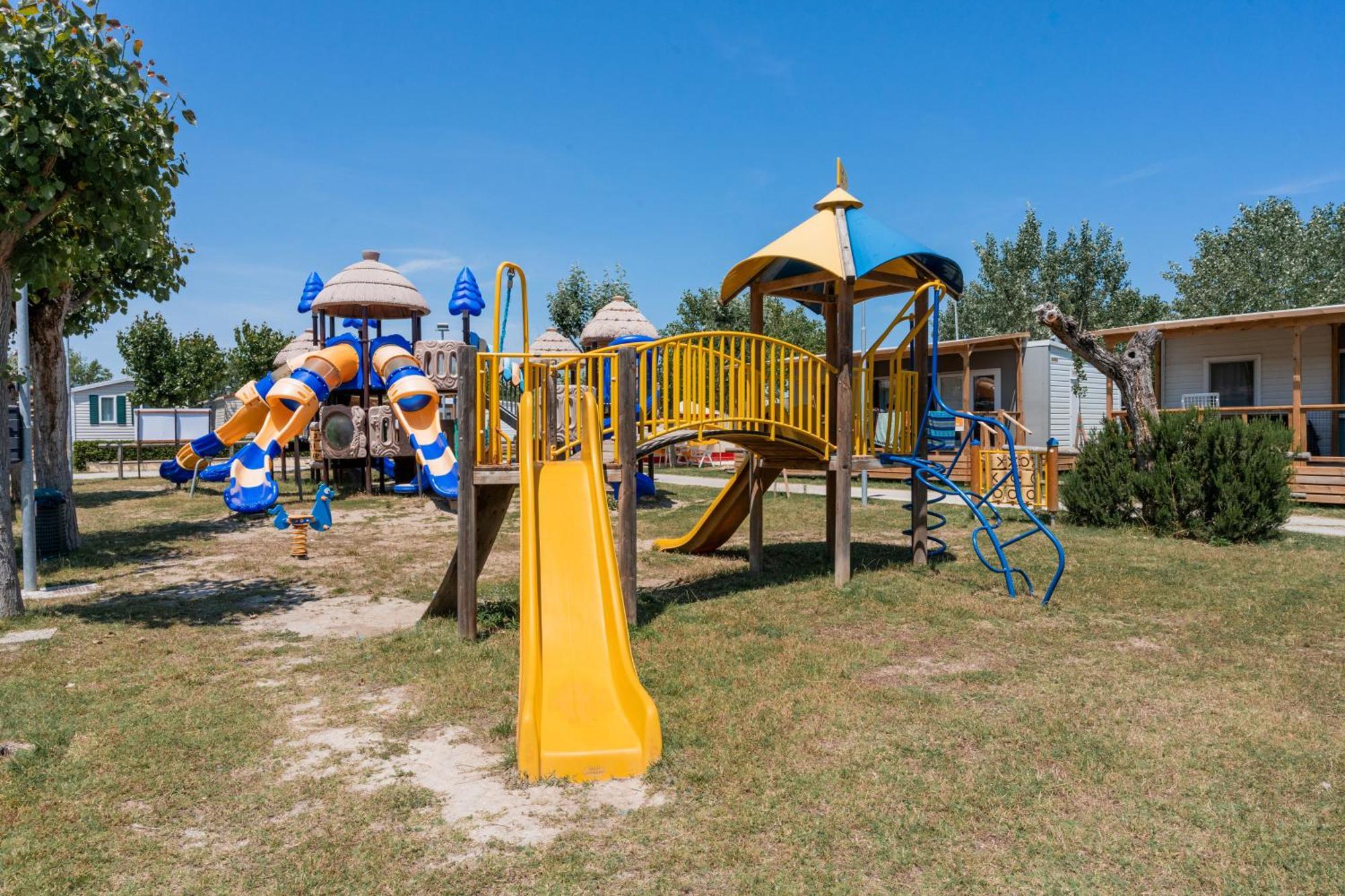 Club Del Sole Riccione Easy Camping Village Eksteriør billede